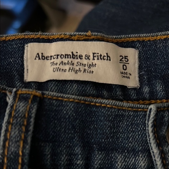 New Abercrombie & Fitch Ultra High Rise Ankle Jeans Sz 25 . - Picture 12 of 15